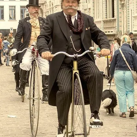 L Epoque